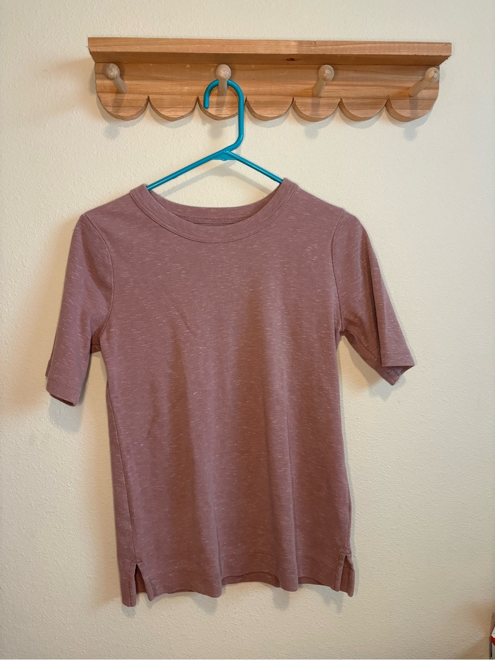 Duluth Trading Co Short-Sleeve Tee in Mauve